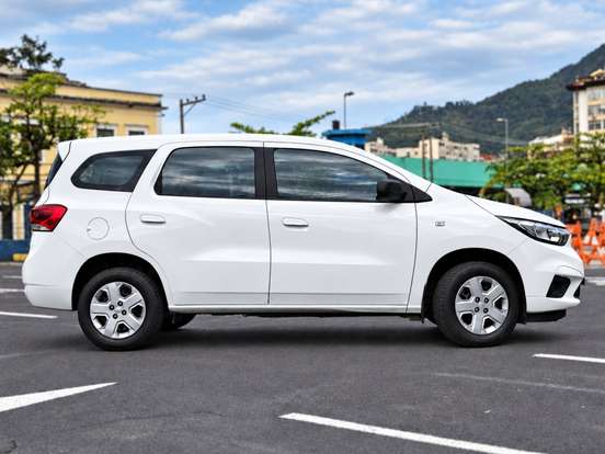 CHEVROLET-SPIN-1.8 LS 8V FLEX 4P MANUAL CHEVROLET-SPIN-2023