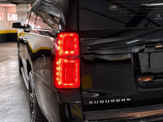 CHEVROLET-SUBURBAN-5.3 V8 ECOTEC3 FLEXFUEL PREMIER 4WD AUTOMÁTICO CHEVROLET-SUBURBAN-2018
