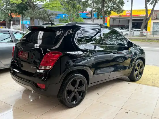 CHEVROLET-TRACKER-2018