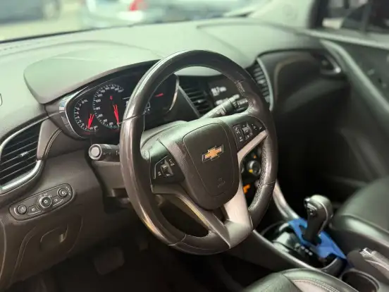 CHEVROLET-TRACKER-2018