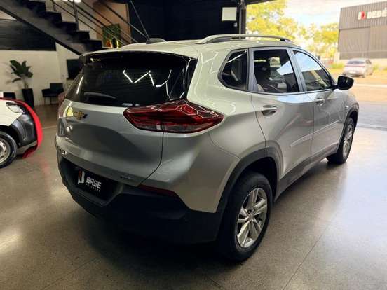 CHEVROLET-TRACKER-2020