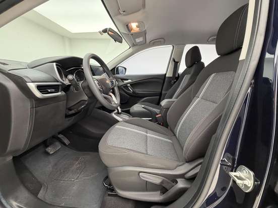 CHEVROLET-TRACKER-2023