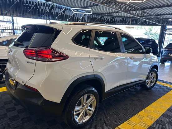 CHEVROLET-TRACKER-2021