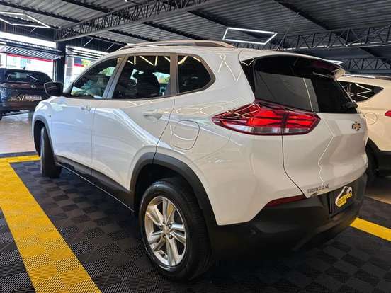 CHEVROLET-TRACKER-2021