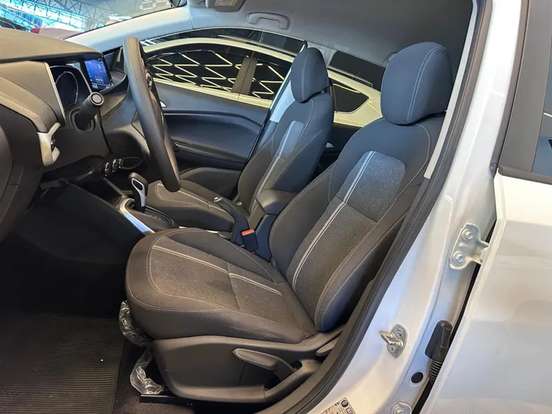 CHEVROLET-TRACKER-2021