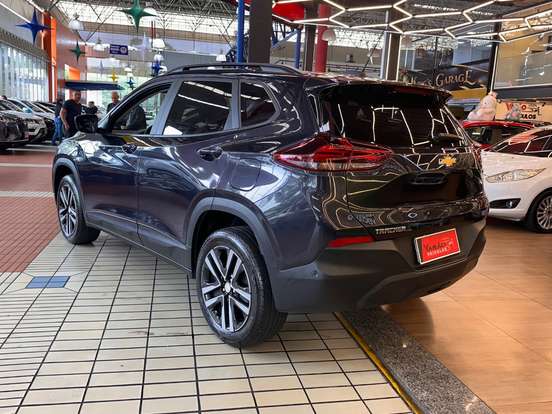 CHEVROLET-TRACKER-2023
