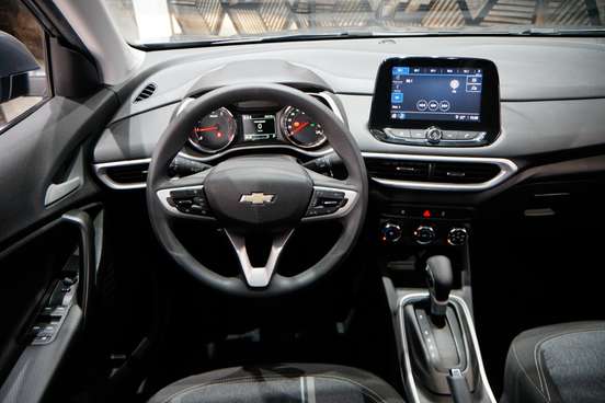 CHEVROLET-TRACKER-2022