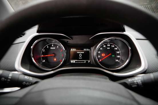 CHEVROLET-TRACKER-2022