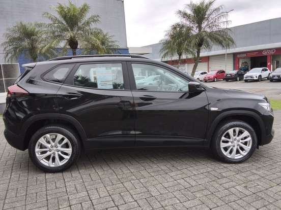 CHEVROLET-TRACKER-2024