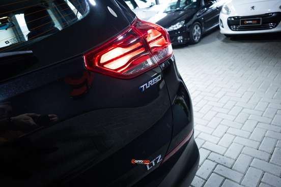 CHEVROLET-TRACKER-2020