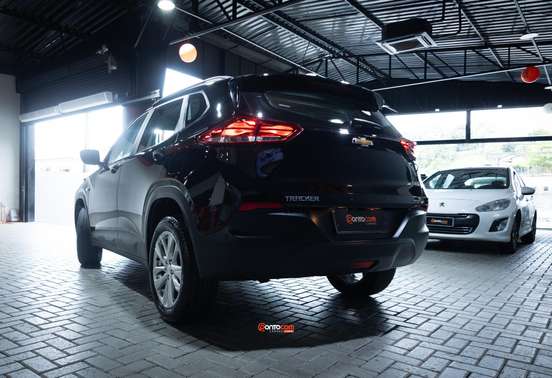 CHEVROLET-TRACKER-2020