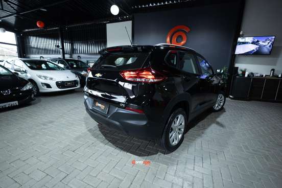 CHEVROLET-TRACKER-2020