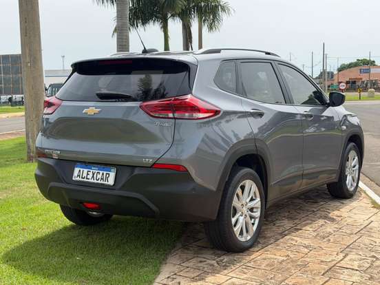 CHEVROLET-TRACKER-2021