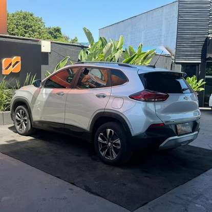 CHEVROLET-TRACKER-2021