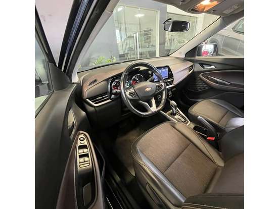 CHEVROLET-TRACKER-2025