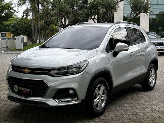 CHEVROLET-TRACKER-2019