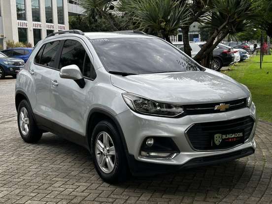 CHEVROLET-TRACKER-2019