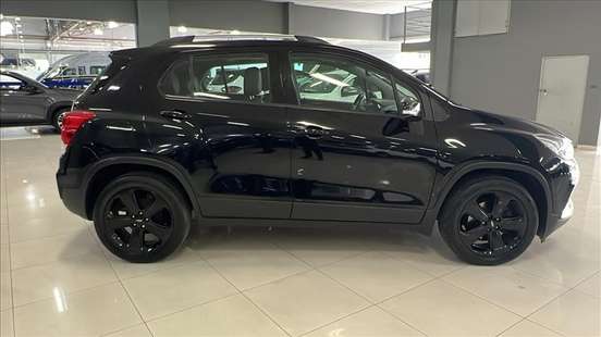 CHEVROLET-TRACKER-2018