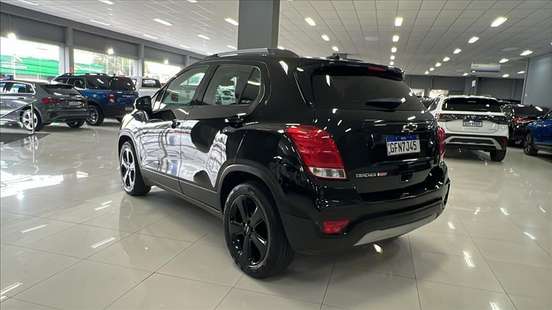 CHEVROLET-TRACKER-2018