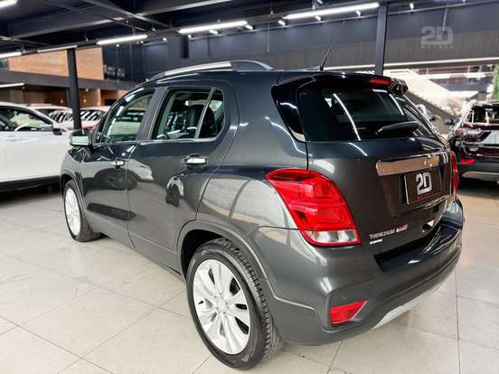 CHEVROLET-TRACKER-2018