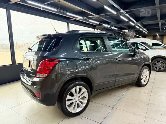 CHEVROLET-TRACKER-2018