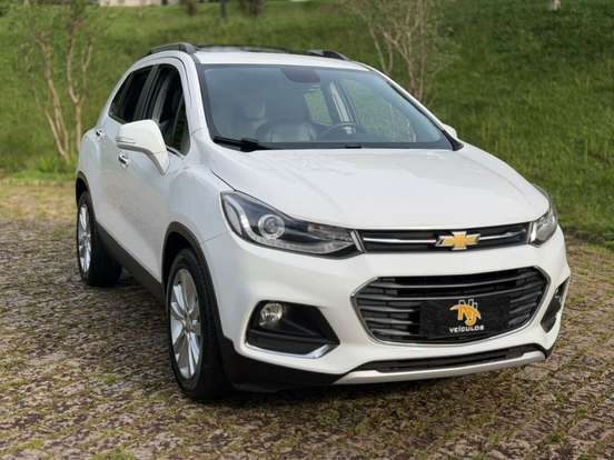 CHEVROLET-TRACKER-2018