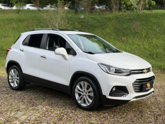 CHEVROLET-TRACKER-2018