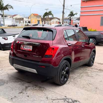 CHEVROLET-TRACKER-2015