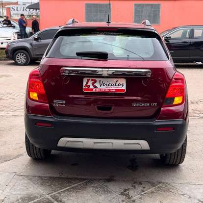 CHEVROLET-TRACKER-2015