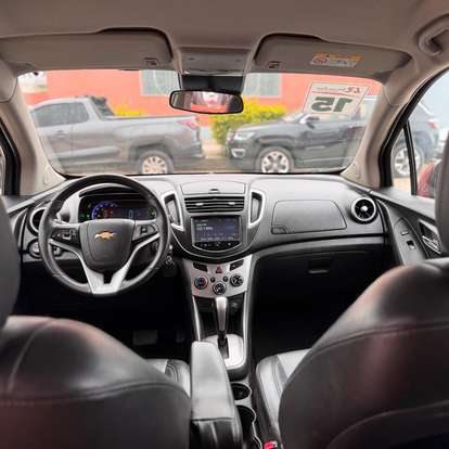CHEVROLET-TRACKER-2015