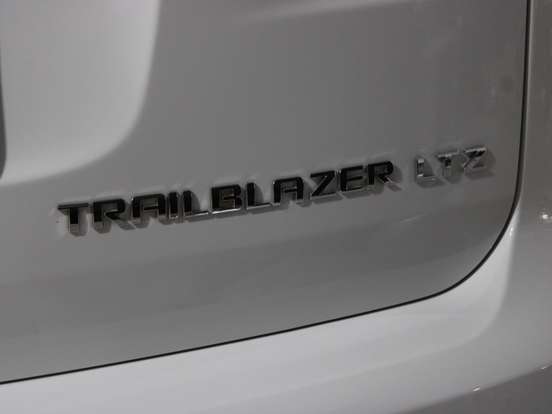 CHEVROLET-TRAILBLAZER-3.6 LTZ 4X4 V6 GASOLINA 4P AUTOMÁTICO CHEVROLET-TRAILBLAZER-2012