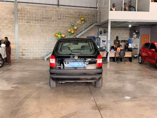 CHEVROLET-ZAFIRA-2010