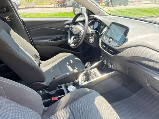CHEVROLET-ONIX-2022