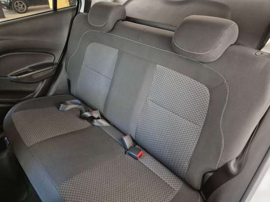 CHEVROLET-ONIX-1.4 MPFI LT 8V FLEX 4P AUTOMÁTICO CHEVROLET-ONIX-2017