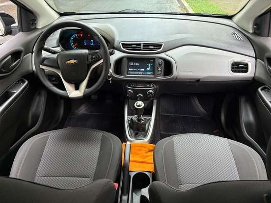 CHEVROLET-ONIX-2016
