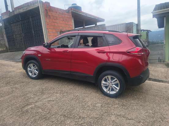 CHEVROLET-TRACKER-2020