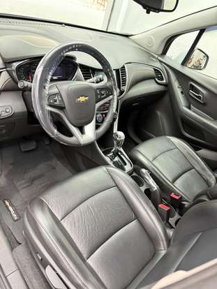 CHEVROLET-TRACKER-2017