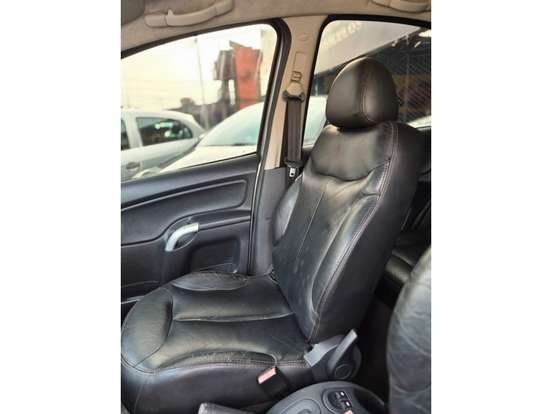 CITROËN-C3-1.4 I GLX 8V FLEX 4P MANUAL CITROËN-C3-2011