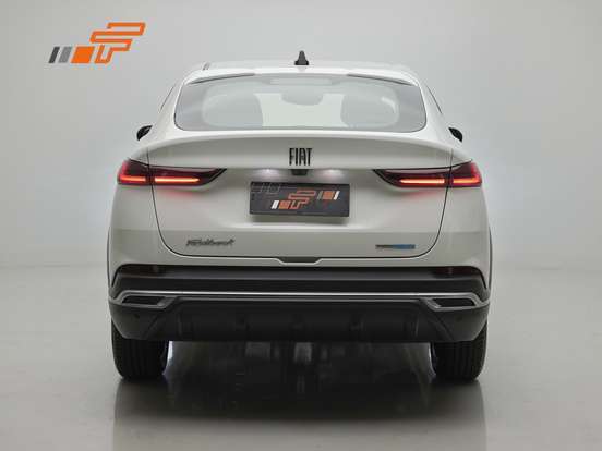 FIAT-FASTBACK-2025