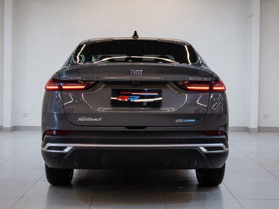 FIAT-FASTBACK-2024