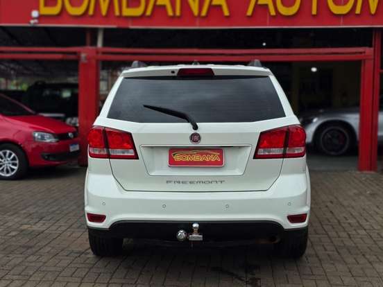 FIAT-FREEMONT-2.4 PRECISION 16V GASOLINA 4P AUTOMÁTICO FIAT-FREEMONT-2012