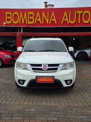 FIAT-FREEMONT-2012
