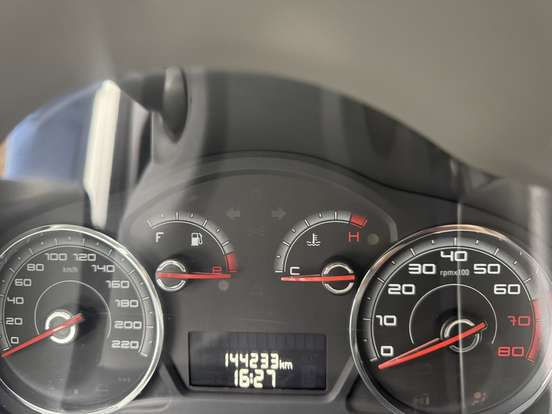 FIAT-GRAND SIENA-2013