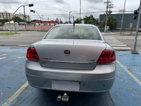 FIAT-LINEA-2010