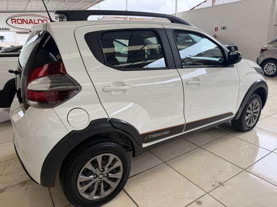 FIAT-MOBI-1.0 EVO FLEX TREKKING MANUAL FIAT-MOBI-2024