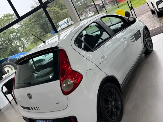 FIAT-PALIO-1.6 MPI SPORTING 16V FLEX 4P AUTOMATIZADO FIAT-PALIO-2013