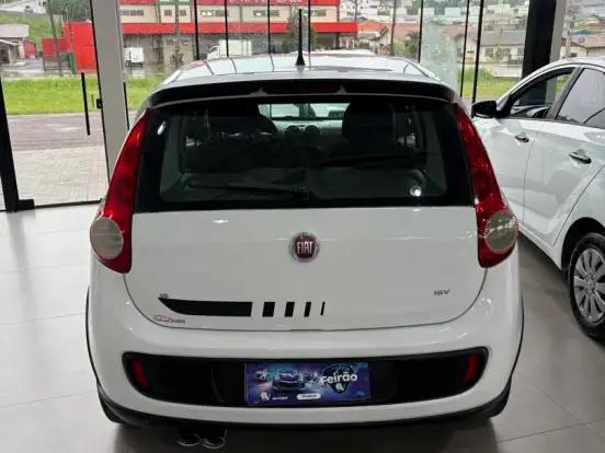 FIAT-PALIO-1.6 MPI SPORTING 16V FLEX 4P AUTOMATIZADO FIAT-PALIO-2013