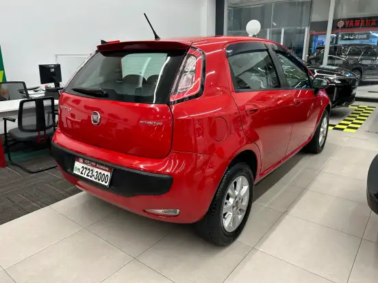 FIAT-PUNTO-2016