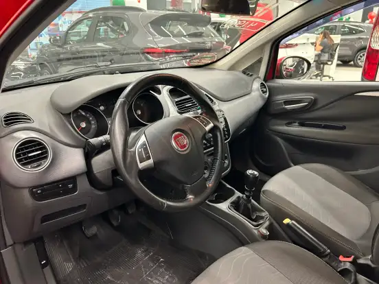 FIAT-PUNTO-2016