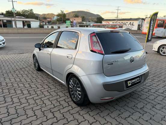FIAT-PUNTO-2012